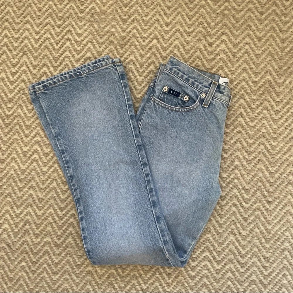 Vintage Express Bleus Jeans Womens 1/2 S Light Blue Denim Moda Flare Y2K Cotton - Picture 12 of 12